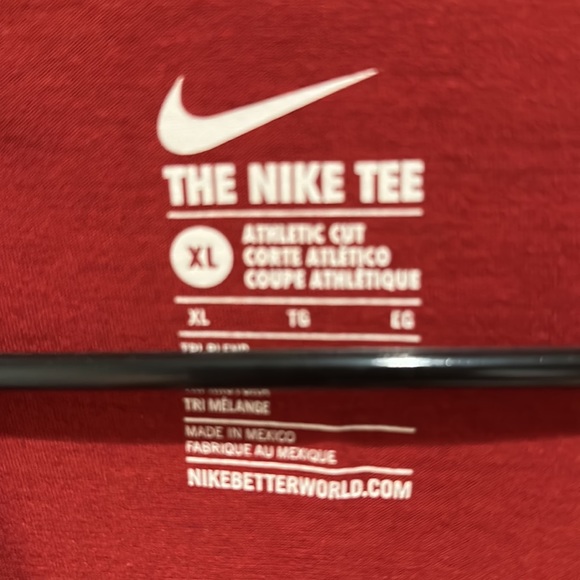USC Nike T-Shirt - Picture 2 of 3